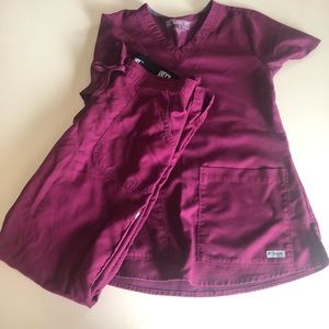 Greys Anatomy Wine Women’s Scrub Set